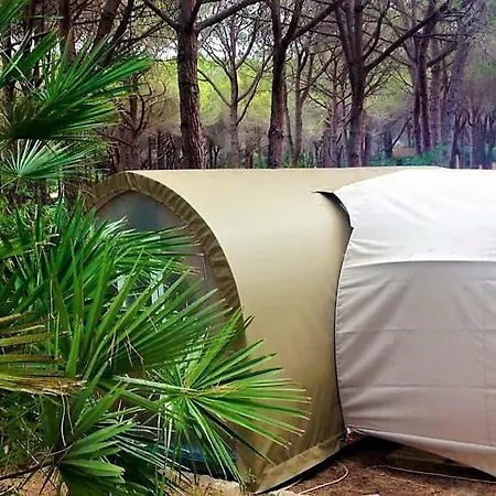 مكان تخييم Bella Sardinia ساريستو سوغليري