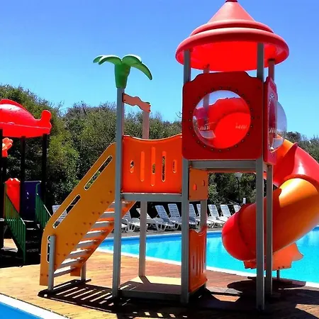 Bella Sardinia مكان تخييم ساريستو سوغليري